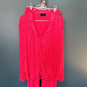 Dressed in LALA neon pink plisse suit EUC
